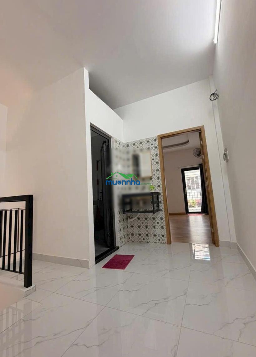Nhà 2 tầng, nguyễn trọng tuyển, p.tân sơn hoà, (p.1, tân bình). có 1 phòng ngủ dưới trệt. - 2