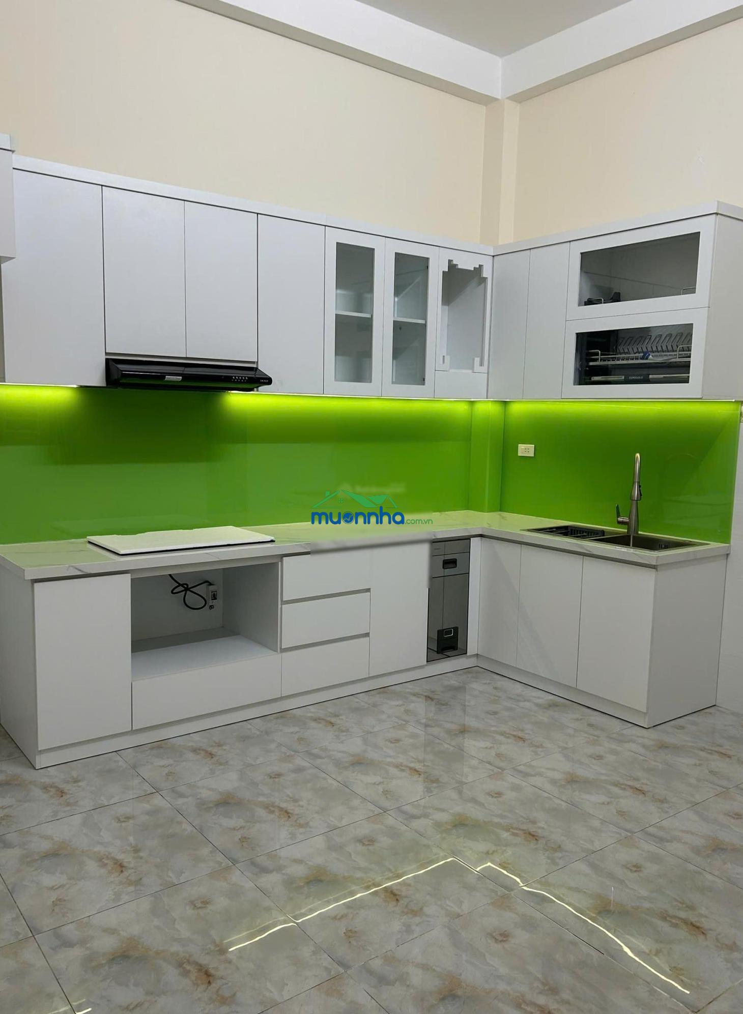 Bán nhà đường gò dưa chợ tam bình - sân đậu ô tô 4pn 4wc - nhà mới dọn vào ở ngay - (4,5m x 21,5m)