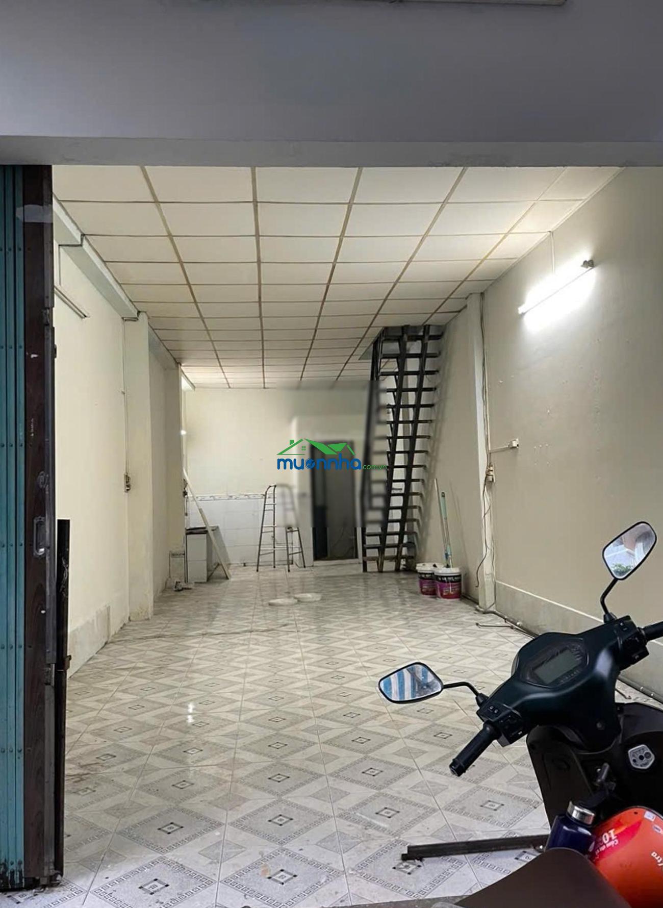 Bán nhà đường ô tô kế bên ngang 7.4m, gần lotte, dòng tiền 20 tr/tháng trần xuân soạn, giá 8.5 tỷ