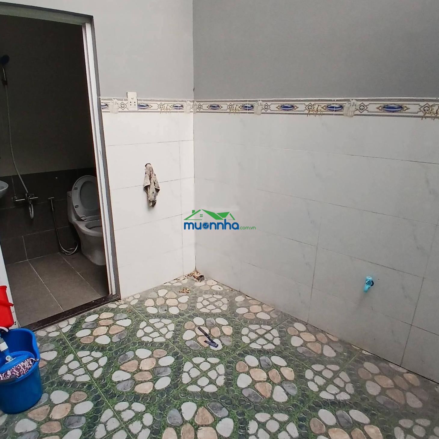 5 tỷ 500 thương lượng, nhà 2 tầng, diện tích: 4 x 15 - 2