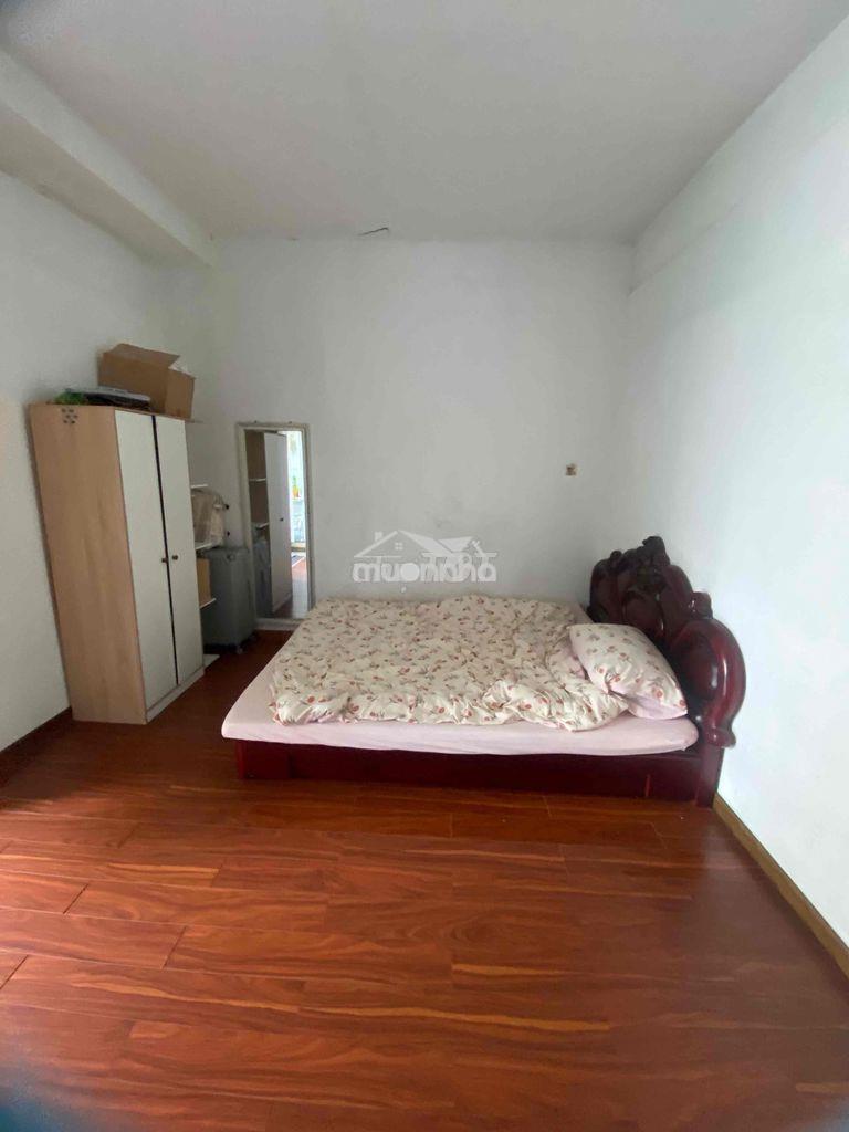 🔥 Cho thuê phòng 25m², đầy đủ nội thất, có máy lạnh, ban công 12m² riê