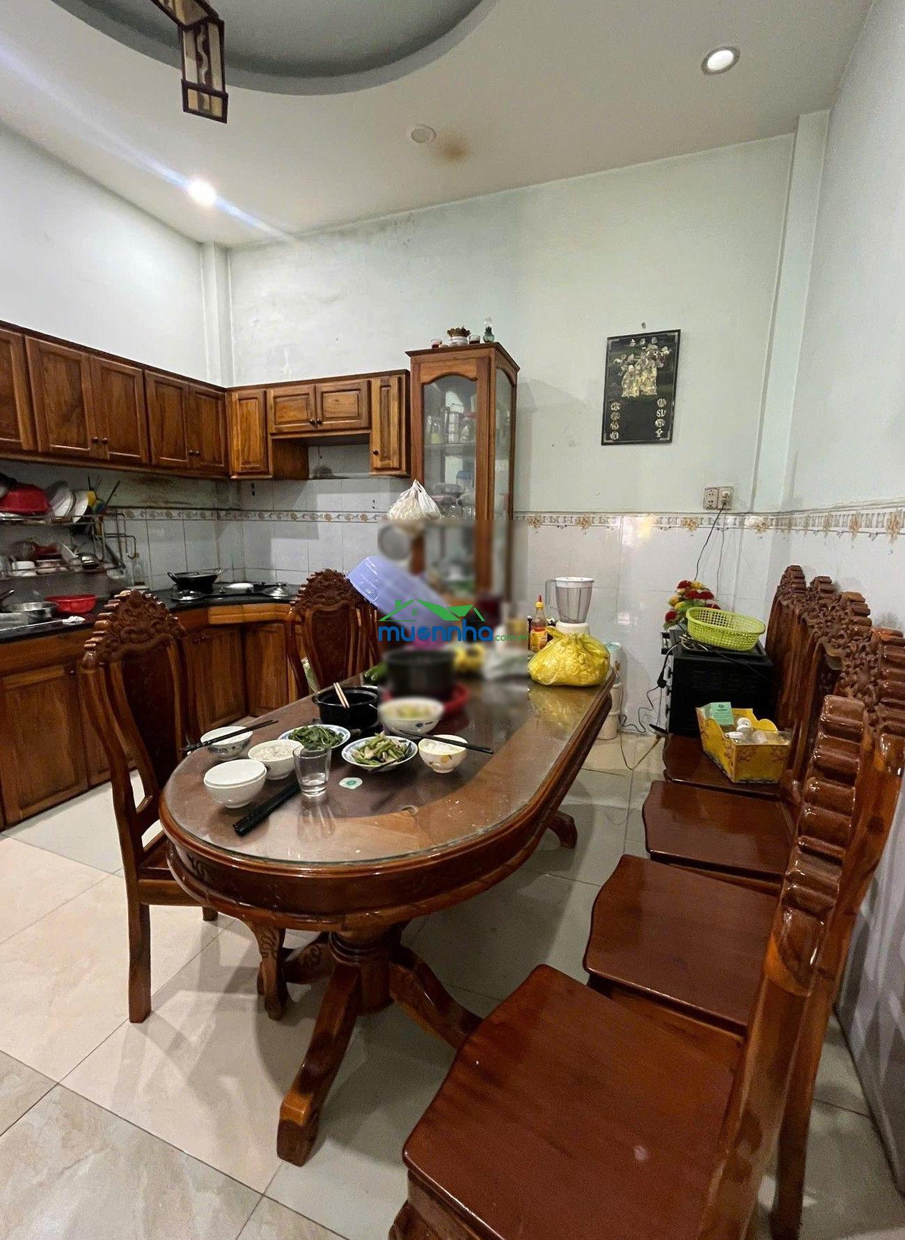 10.9 tỷ căn góc 2 mặt tiền 180m 4 tầng. khu dân cư đường xtt58 xã bà điểm