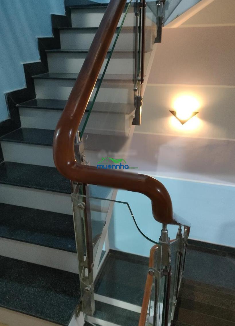 Bán nhà đẹp 4x16m, 3 tầng 4pn 5wc khu nhà lầu, hiệp thành 13 - q.12