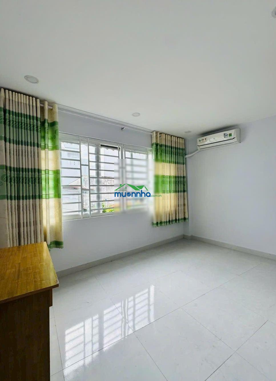 3,75 tỷ - nhà 2 tầng, 2 pn - ngay ngã tư thủ đức - 2