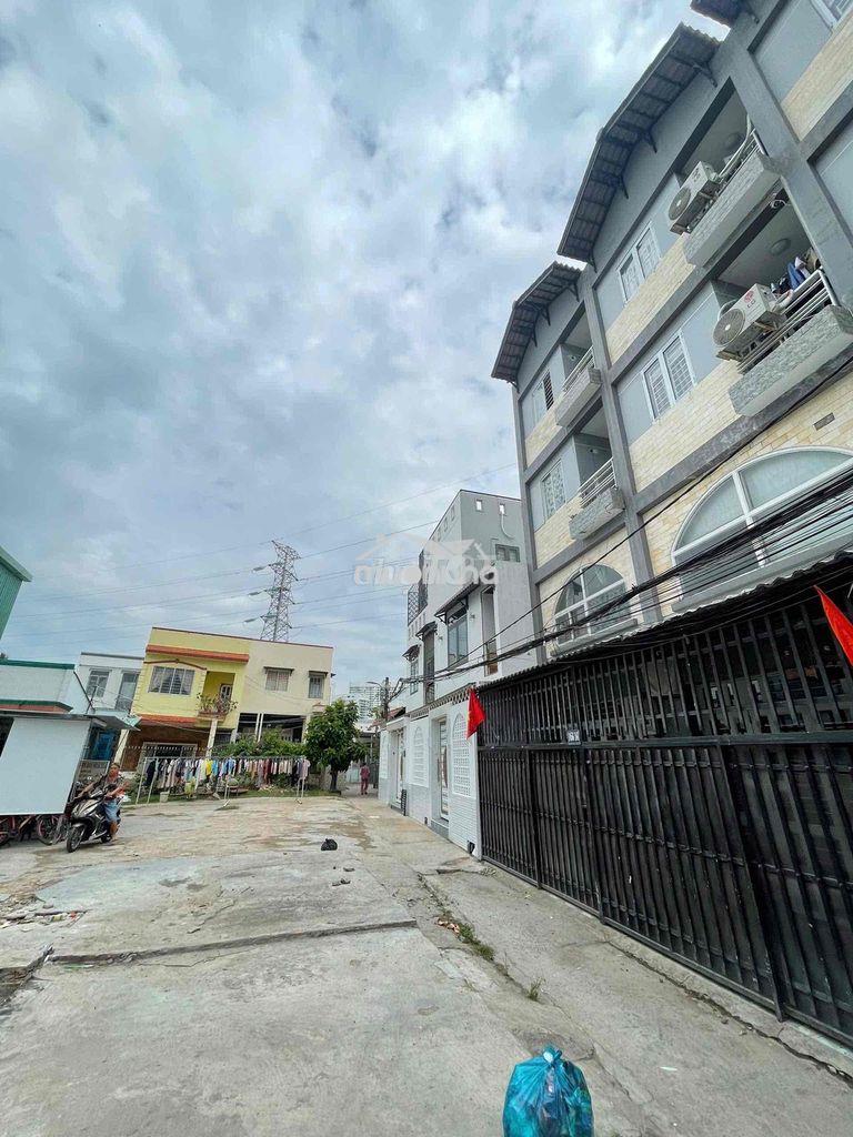 Nhà phố hiện đại vào ở ngay - vị trí mặt tiền hẻm 1056 huỳnh tấn phát - 2
