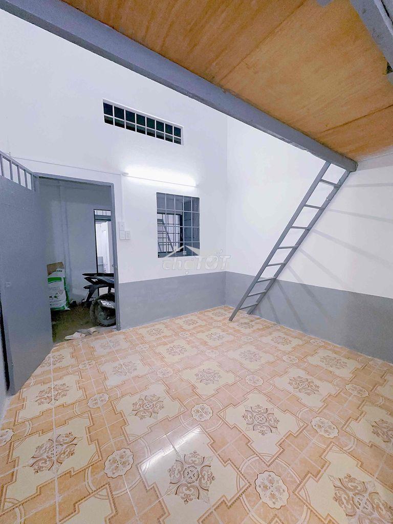 Phòng gần chợ thủ đức - phạm văn đồng - đh ngân hàng - đh spkt -cđcntđ - 3