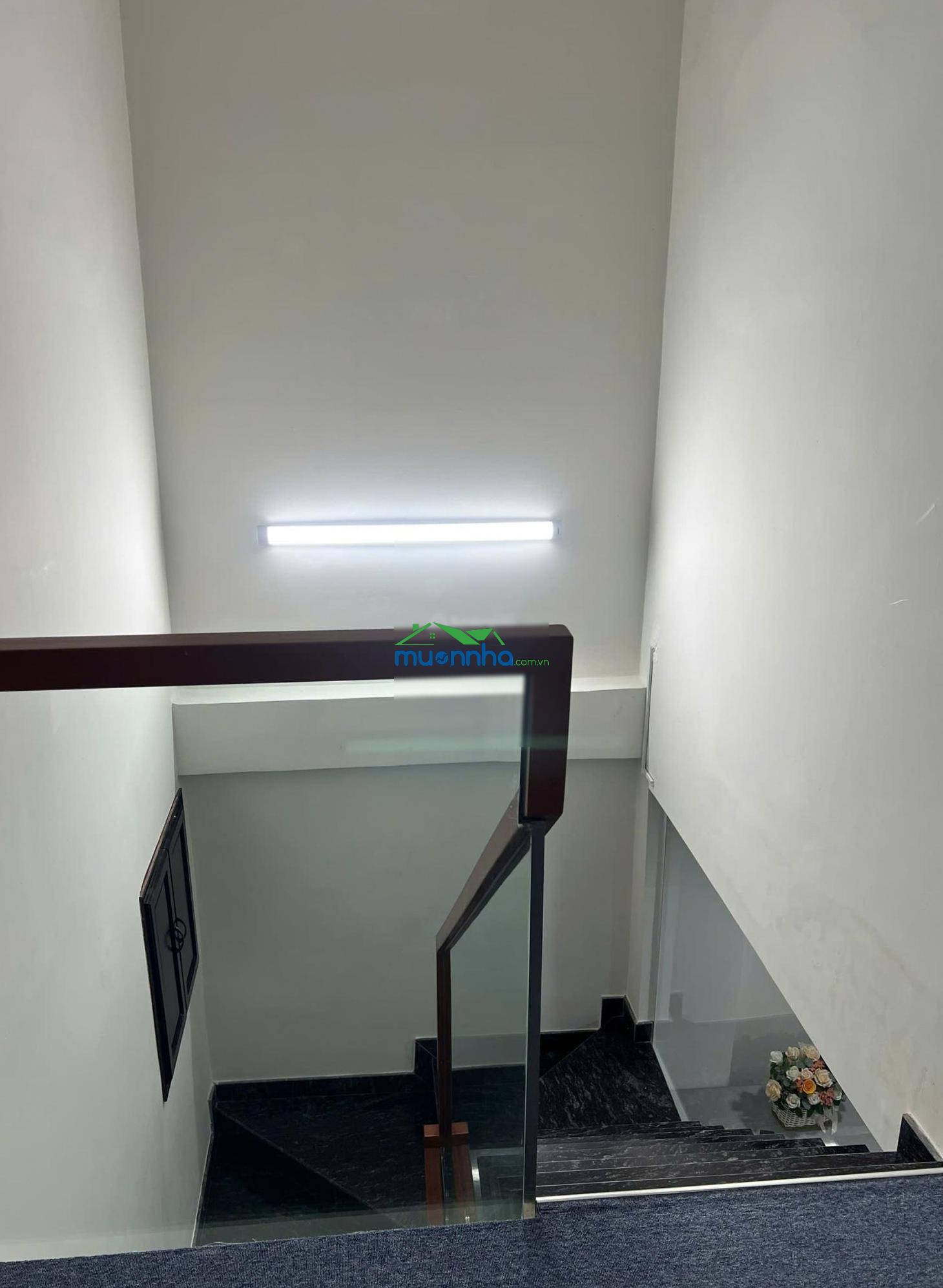 Bán nhà đường cộng hòa 5x15m. liên hệ chính chủ sau 17h30. - 2