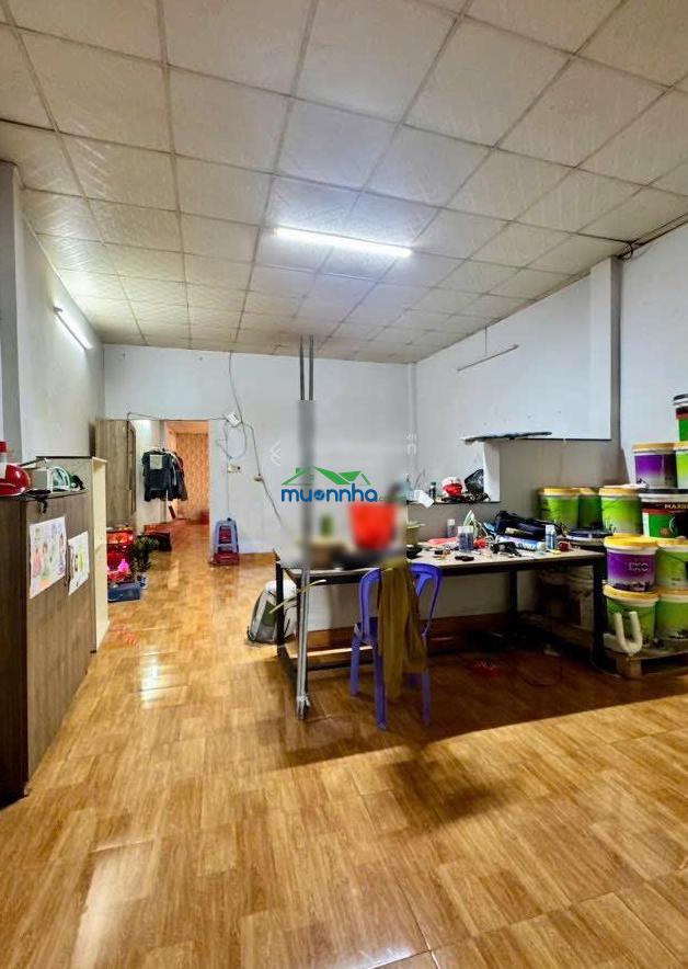 Nhà thị trấn nở hậu 10.5m, đường nhựa 8m, dài 40m, giá 6 tỷ - 3