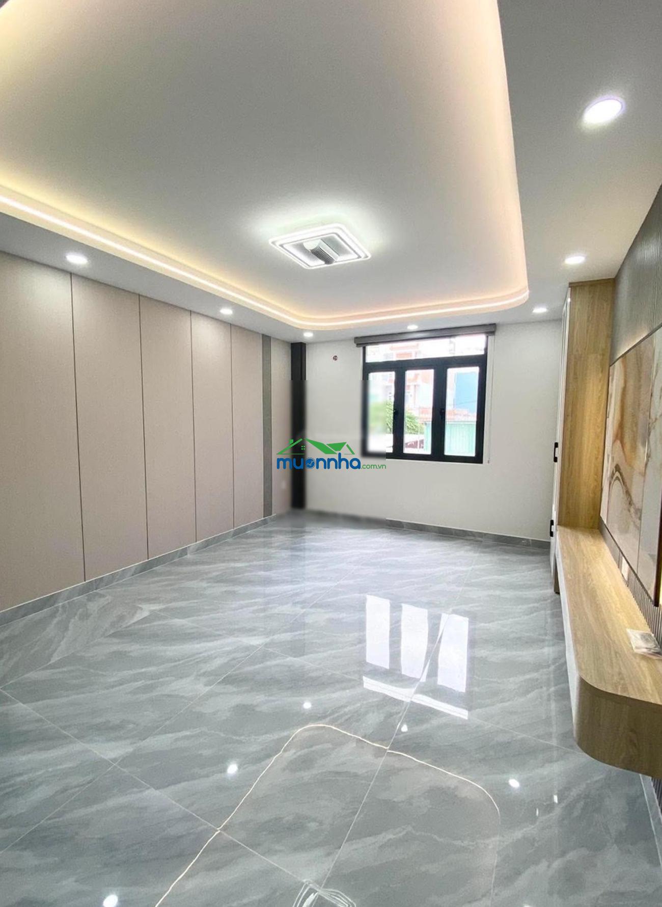 Nhà 5 tầng, 5 pn, 6 wc có thang máy. 450k có phòng xông hơi, tặng nội thất. hẻm 6m - 4