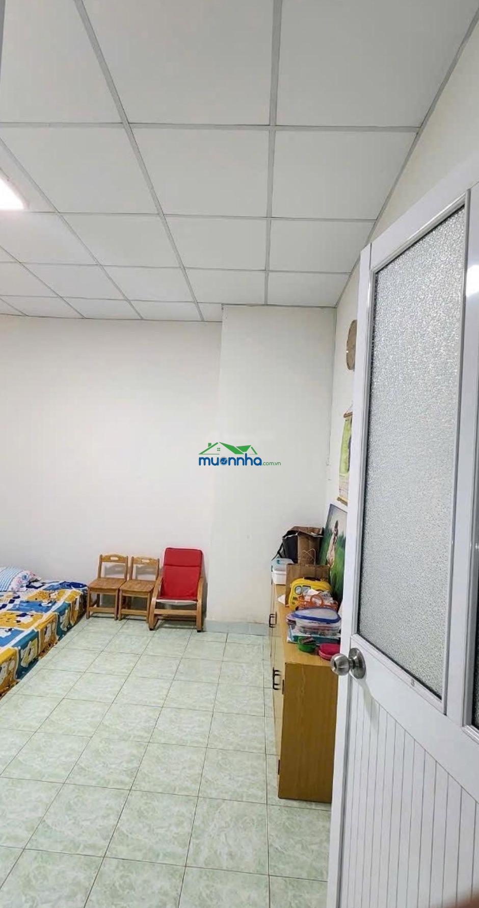 Bán nhà sát cầu chà và quận 8. dt: 67m2 - ngang 5,8m - 4 pn. nhỉnh 5 tỷ
