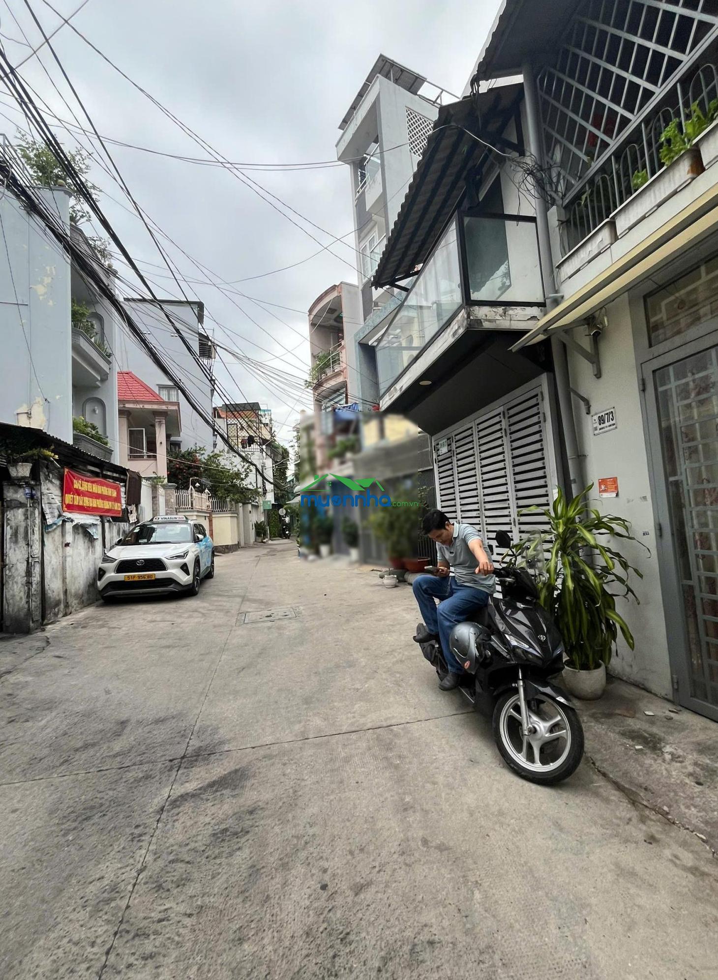 Ngay hàng xanh-chợ bà chiểu! bán nhà bình thạnh sát mặt tiền hxh bạch đằng, 2 tầng (4.8x14m) 9.9 tỷ