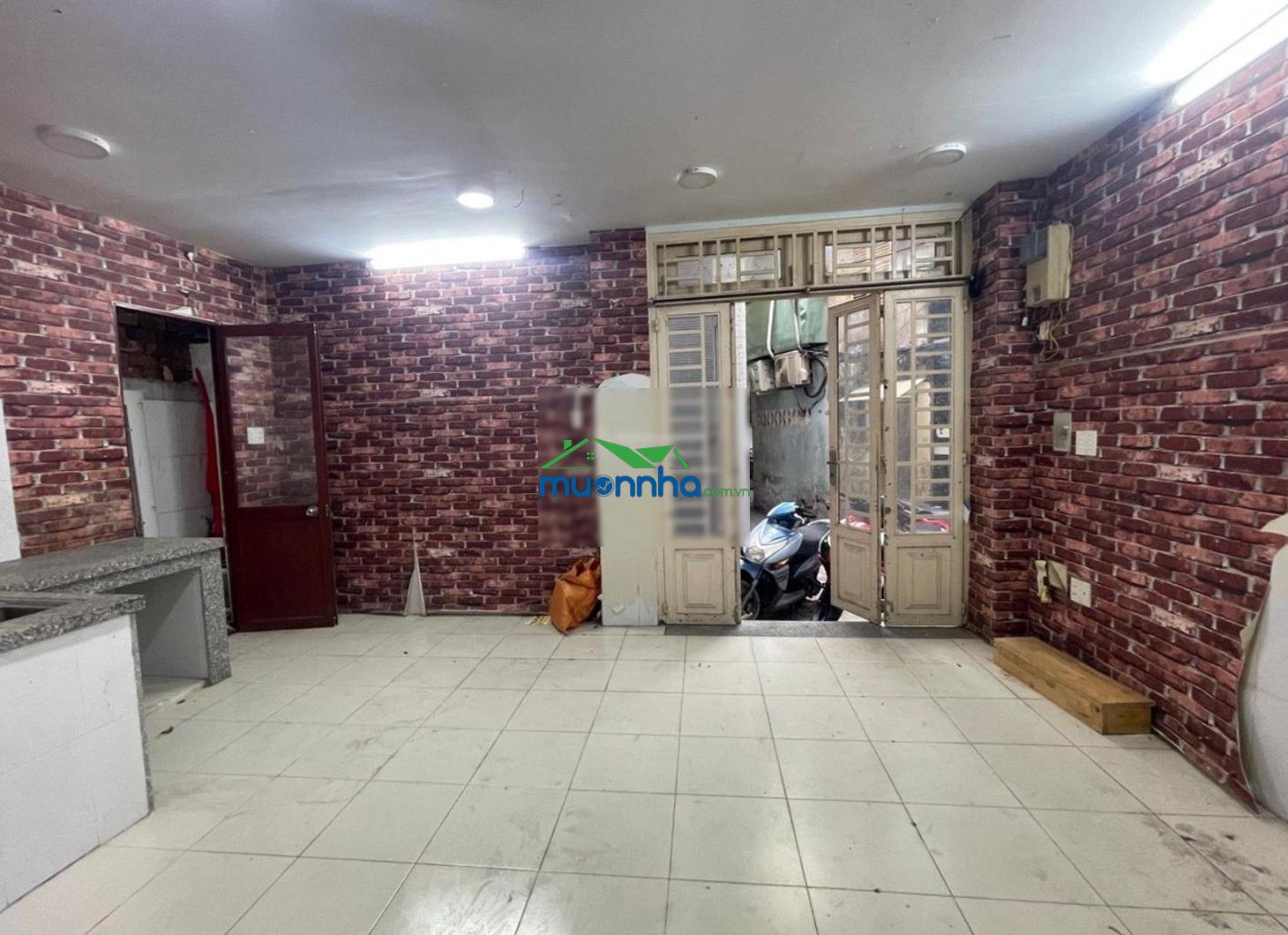 #Quận1, chỉ 4 tỷ 850tr - 3 tầng btct( 4pn, 3wc) nhà củ tiện sửa chữa - dt 5m3 x 5m2 nở hậu 5m8