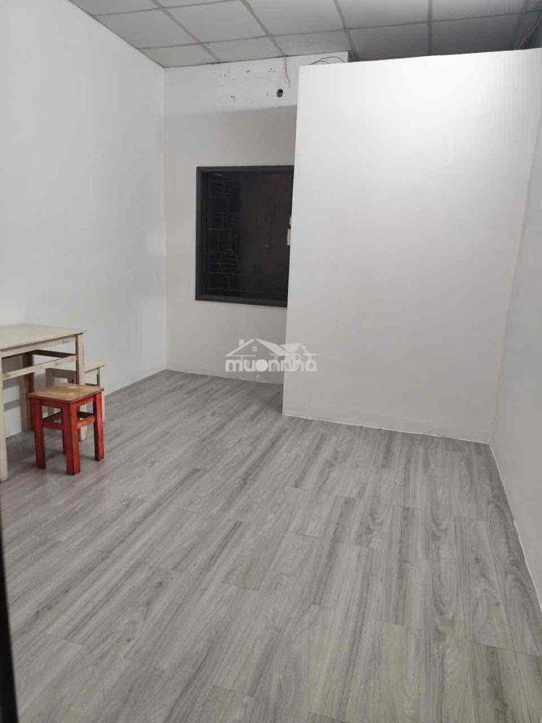 1/ cho thuê nhà đường hồ thị kỹ q10 2/ diện tích 4m x 12m 3/ kết cấu 1 - 4