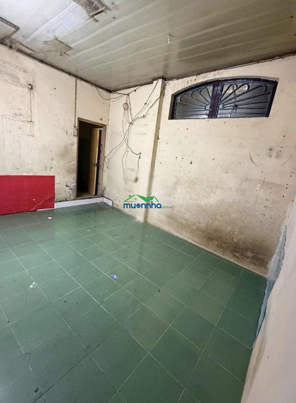 Nhà nát cần bán ngay cạnh chợ qui đức. giá 800m, cam kết sổ riêng, bao sang tên ra sổ đẹp - 4