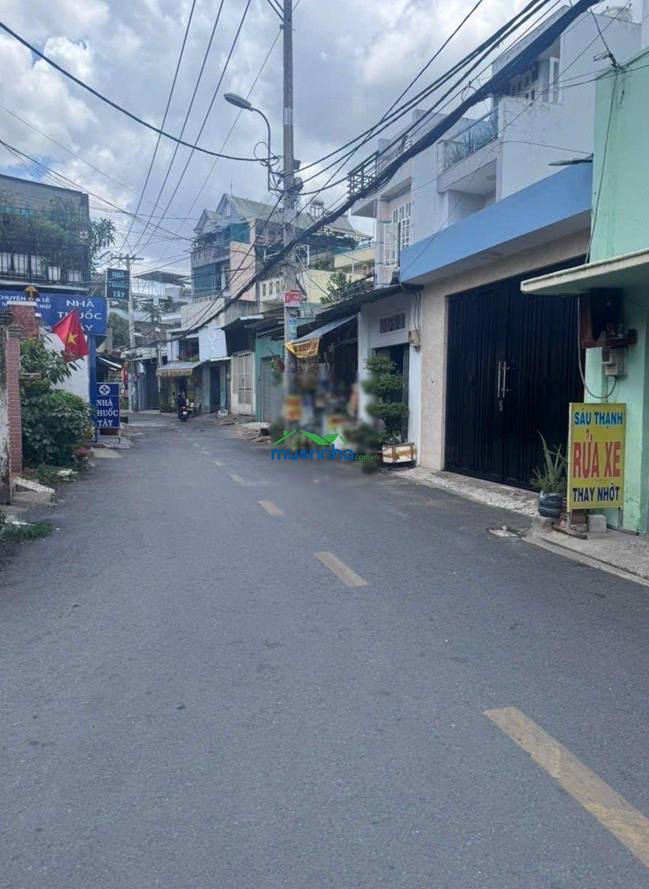 Tân thới nhất, q12 - khu bàn cờ lạc quang - đường ô tô né, dt 100m2 (4,5x20) nhà cấp 4 còn ở được - 2