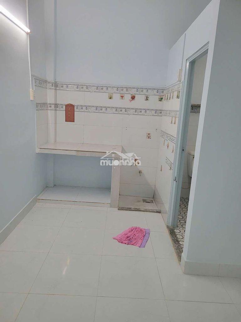 Nhà nguyên căn mini