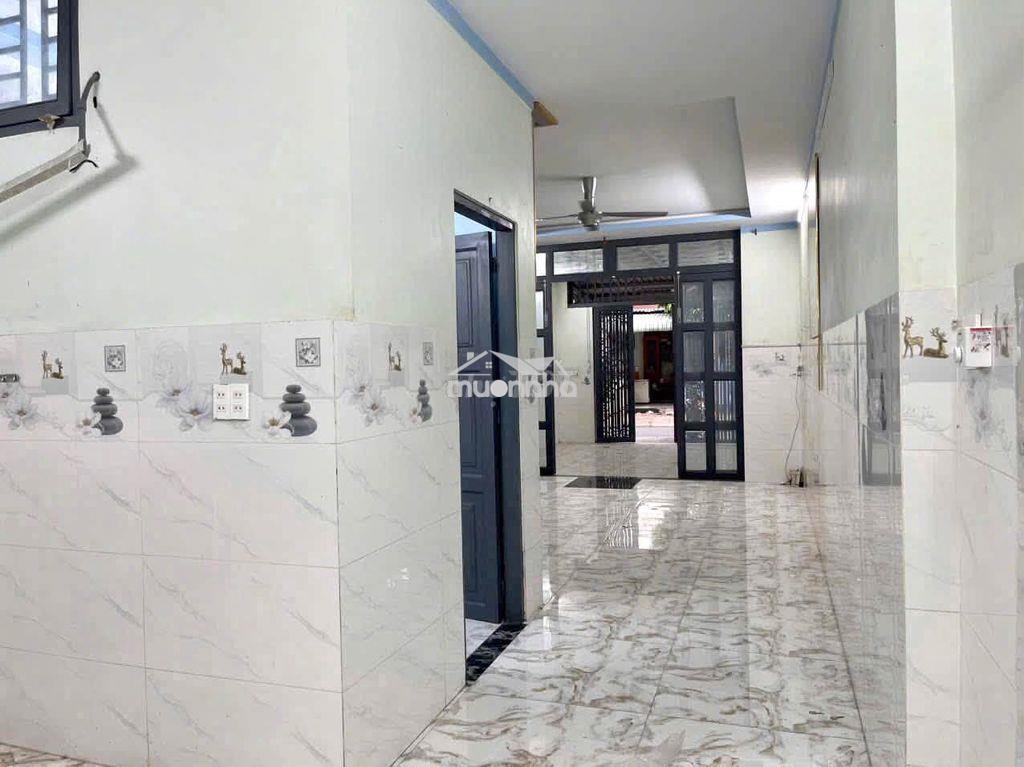Cho thuê nhà trệt lầu 100m2 gần chợ phú an 3 phòng ngủ giá 7,5 tr/ - 2