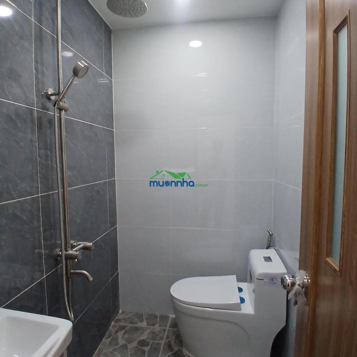 4 tỷ 350 thương lượng, nhà 3 tầng, 4 phòng ngủ - 3