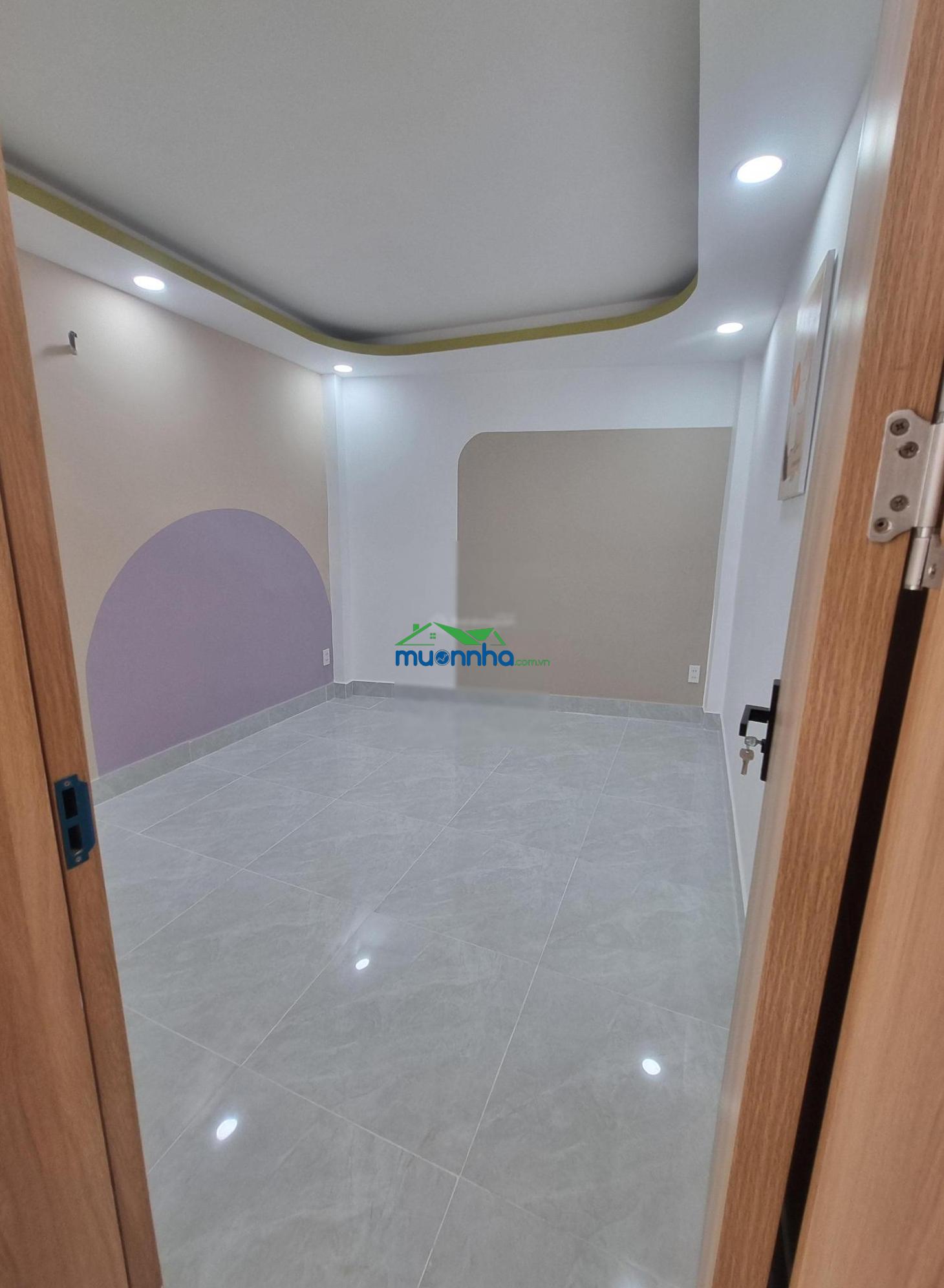 Ngay ngã tư bốn xã nhà 3pn nở hậu hẻm xe tải gần nhà chỉ nhỉnh 4 tỷ