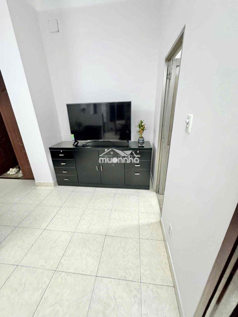 Bán căn hộ nhất lan a,b -  72m2 - 2tỷ550 , shr .lh *** trâm - 3