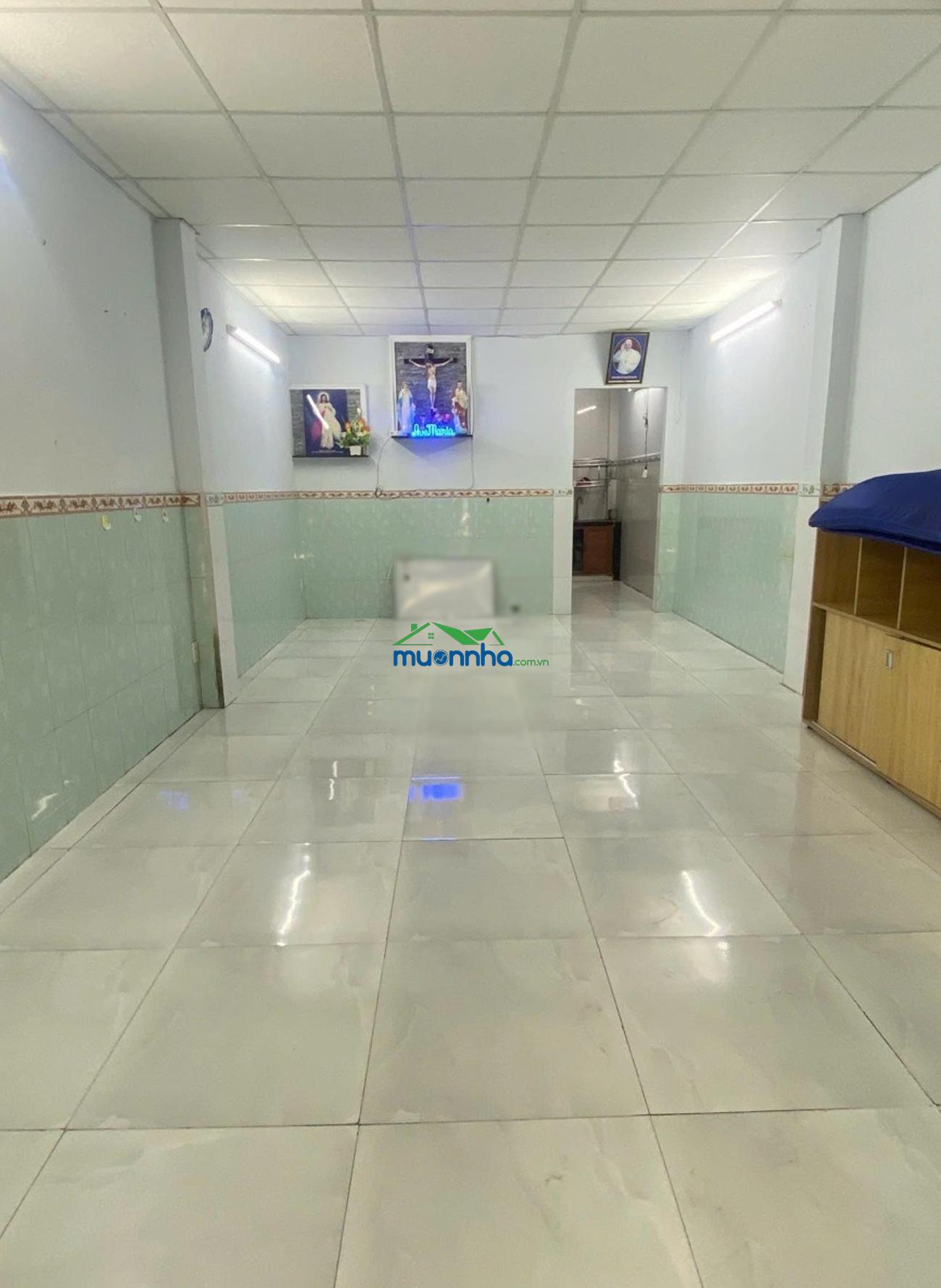 2 tầng hẻm xe hơi - 48 m2 - ngay sát khu tên lửa - giá chỉ nhỉnh nhẹ 4 tỷ - 4