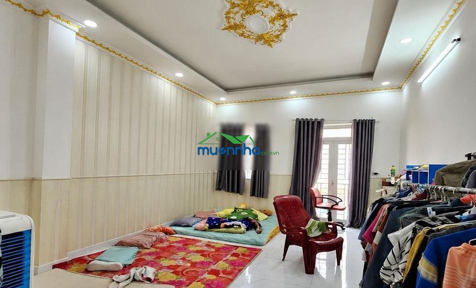 Chính chủ gửi bán gấp nhà 1 lầu gần bệnh viện bình chánh, giá 2 tỷ 5, 65m2