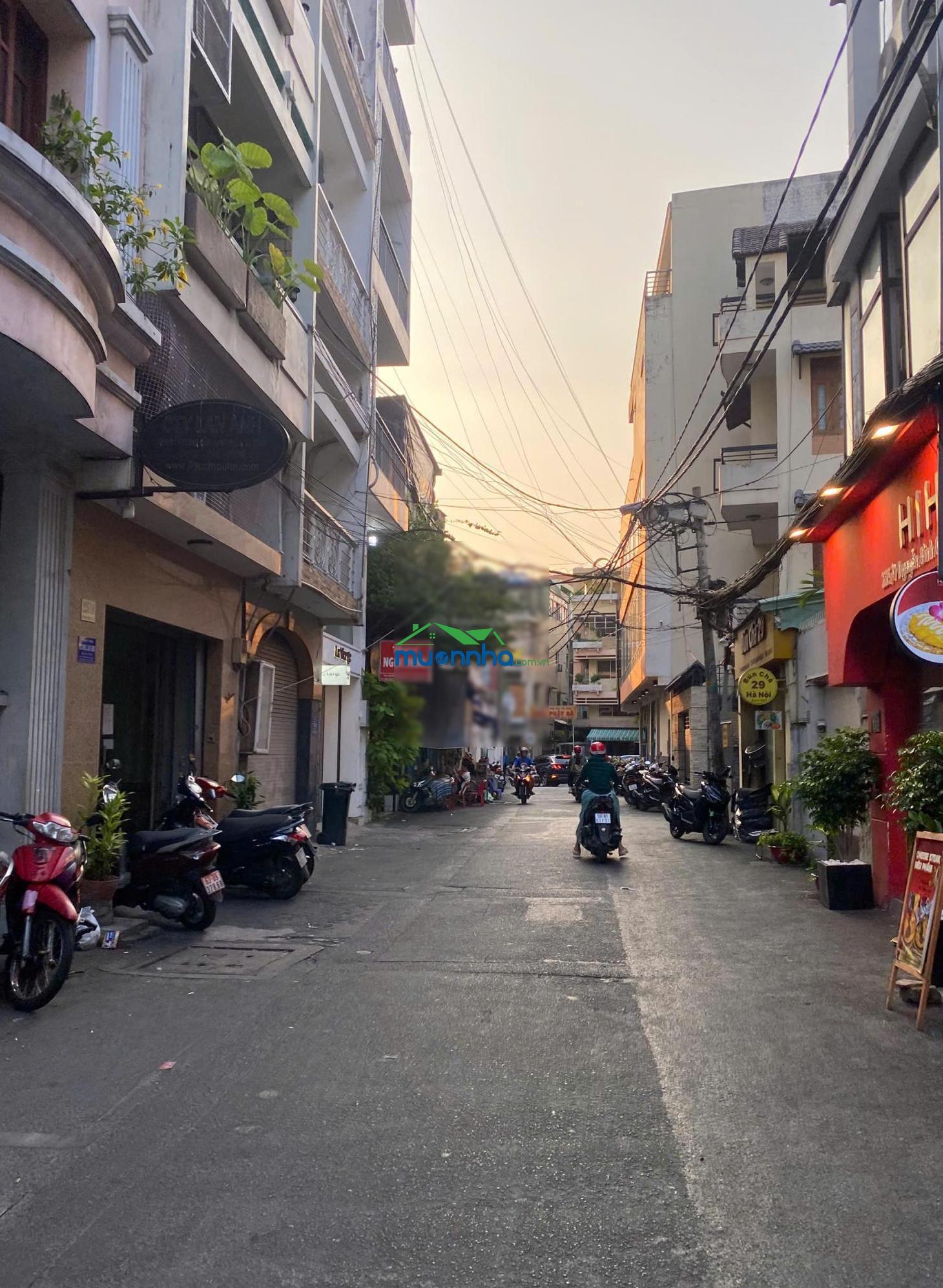 Ngay mặt tiền! hxh 6m nguyễn đình chiểu, p5, q3 - dt: 4 x 18m (72m2) - kc: 4 tầng - chỉ 18,2 tỷ tl