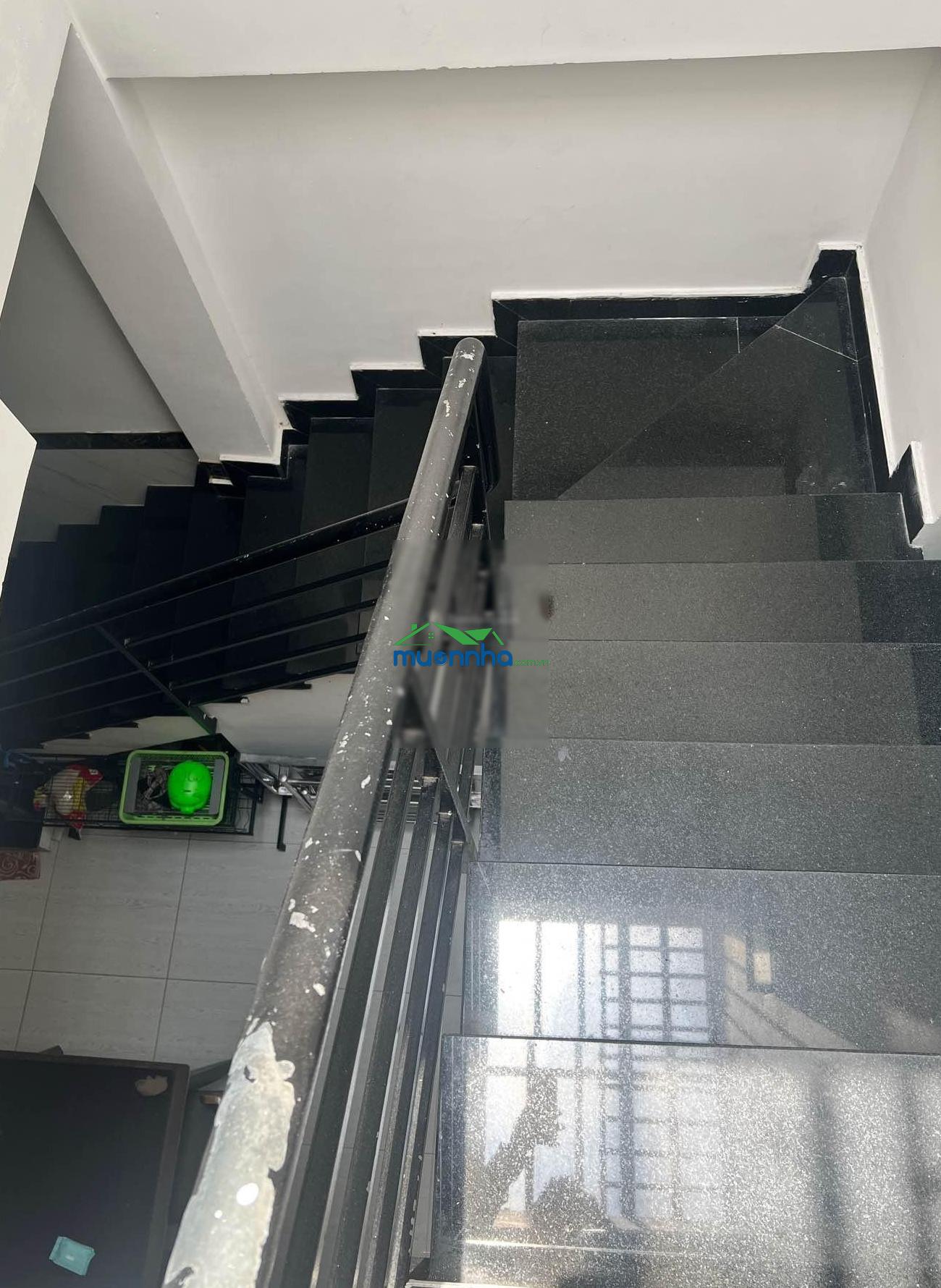 Giảm sốc 300 triệu giá mới chỉ 6.1 tỷ nhà đẹp hẻm xe hơi tránh gần lê văn việt - 4