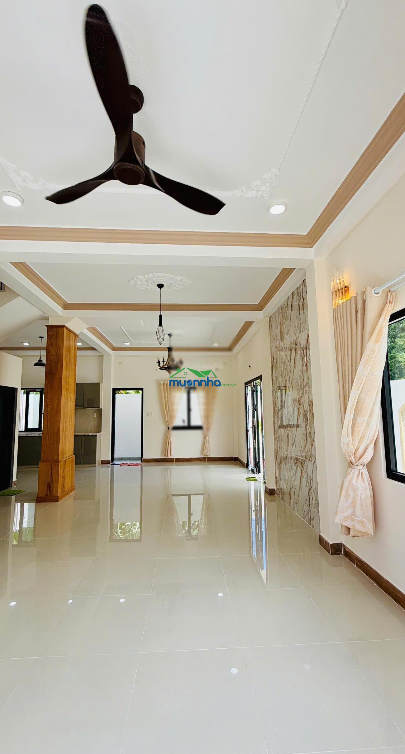 Nhà đẹp hóc môn ngang 10m siêu thoáng, sân vườn rộng - 4