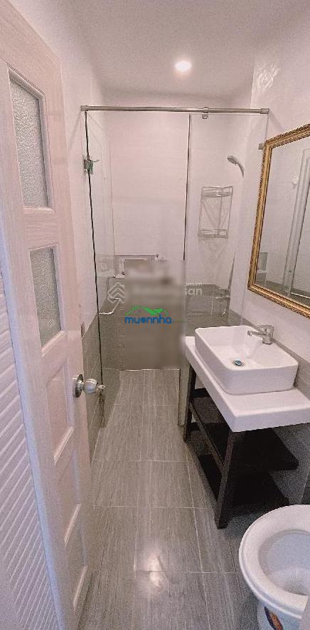 Nhà khu vip trung tâm q5 giáp q1. dt 27m2 (3x9)- 4 tầng. 8,2t