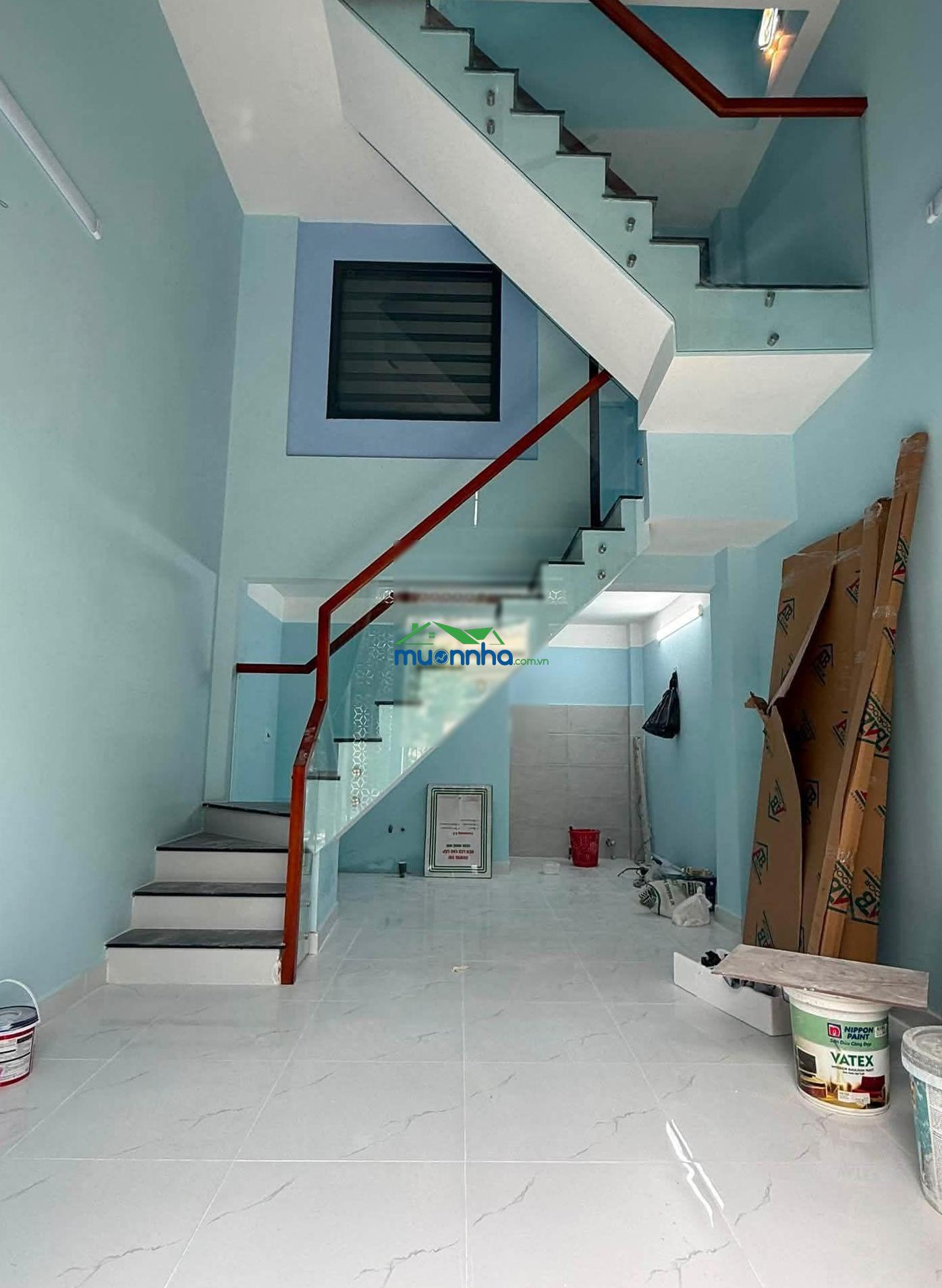 Nhà mới tinh đẹp 1 trệt 2 lầu đường 45 hbc ngay chợ bình triệu - 2