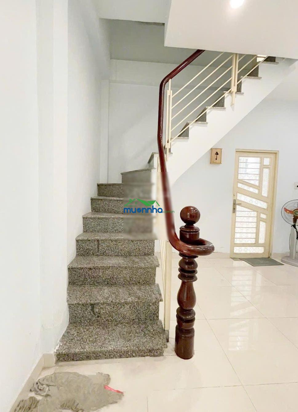 Quận 4 nhà góc tôn đản & vĩnh hội, 28,3m2, 3 tầng, 3,7 tỷ