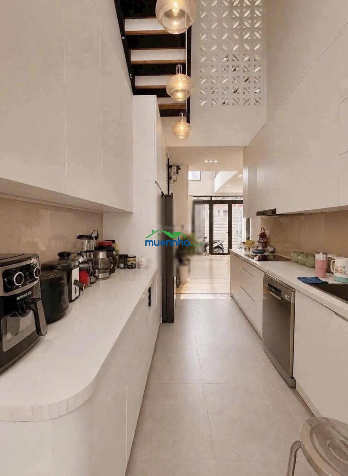 Bán nhà sau căn mt bùi tá hán, quận 2. 62m2 (5x12,4m) đang có sẵn dòng tiền 18tr - 4