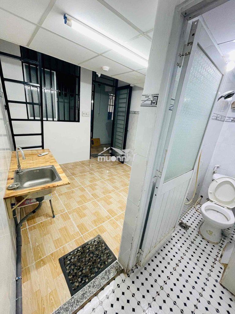 Phòng mới sạch sẽ thang máy gác bếp wc ban công thoáng mát - 3