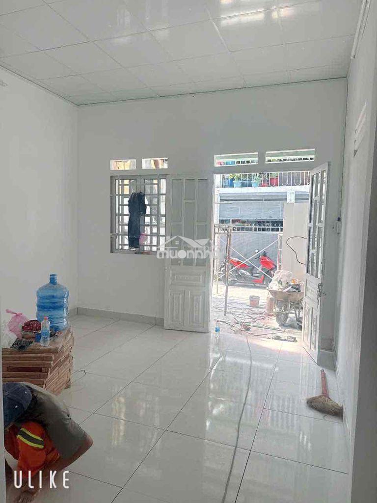 Nhà mới 3pn 2wc sân rộng gần đỗ xuân hợp -