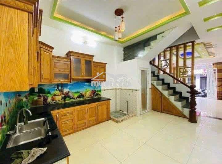 Nhà khu chợ gò xoài [4x13, 3 lầu, 4pn, 3toilet] 10,5tr/tháng - 2