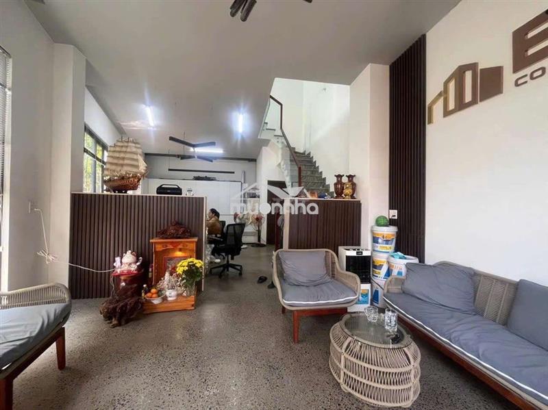 Nhà đẹp thoáng mát gần vòng xoay gò dưa