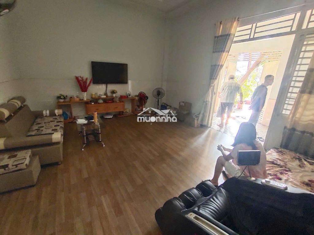 Sân đậu oto, nhà ngang 8m, gần bên chợ đầu mối. nhanh còn kịp ac ơi - 2