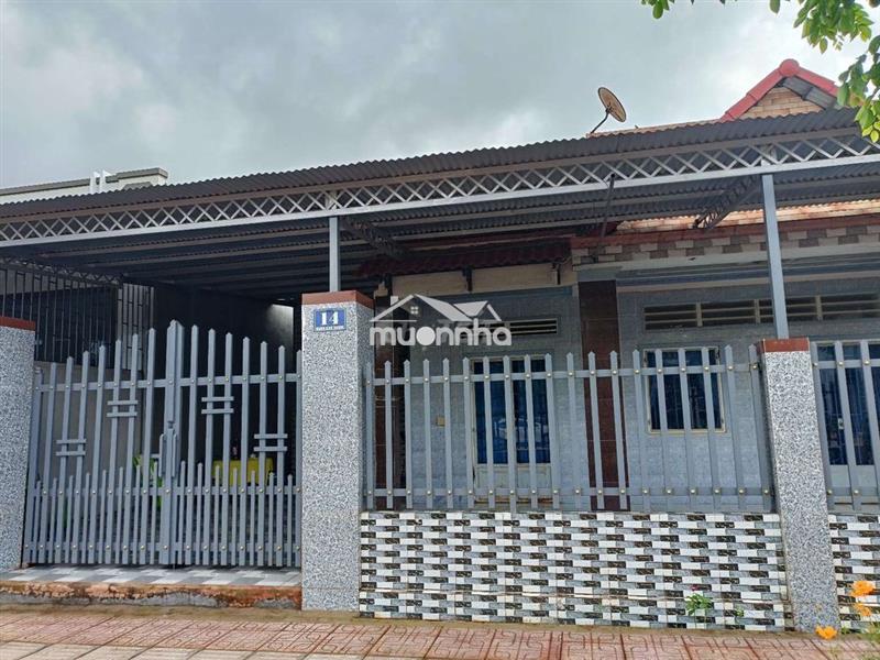 Nhà bán sổ hồng chính chủ, diện tích 504,6m2. giá bán 10tỷ rưỡi