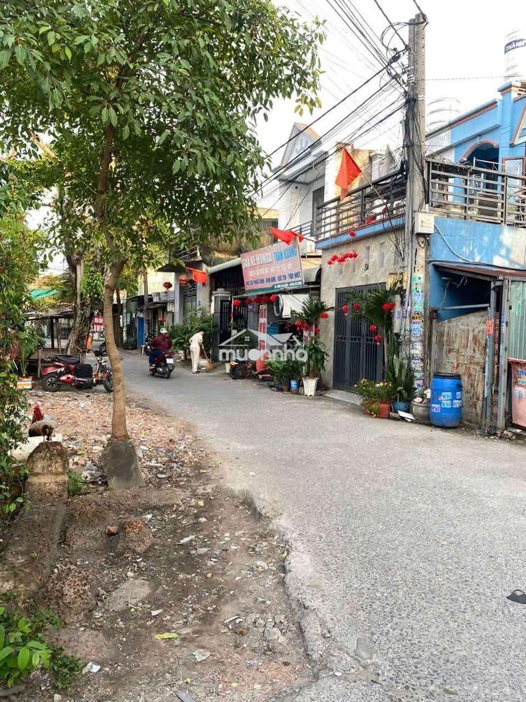 Nhà cấp 4 mặt tiền đường sân xe hơi giá 5 triệu - 3