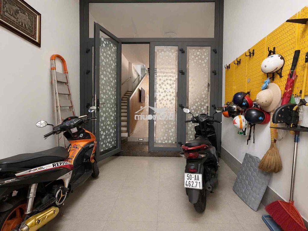 Cho thuê phòng trọ cao cấp 35m2 trung tâm quận 1 - 3