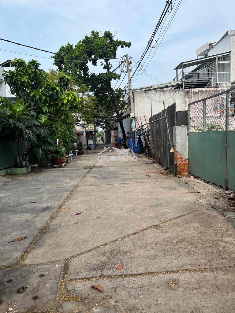 Bán nhà cấp 4. hẻm rộng 7m - 2