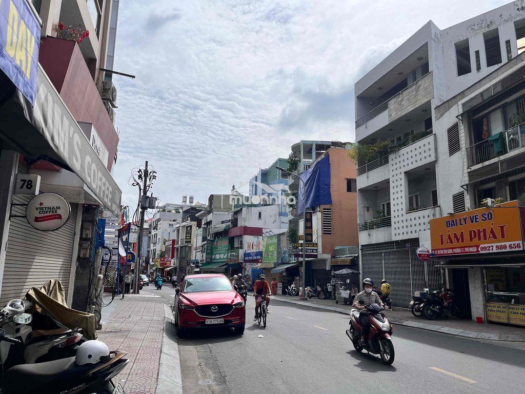 Cho thuê phòng 30m2 thoáng mát - ngay mặt tiền huỳnh văn bánh - đầy đủ - 2
