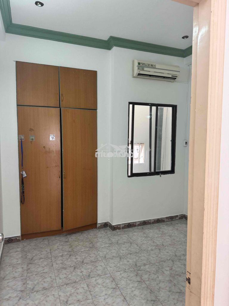 Phòng đẹp ngay trung tâm phú nhuận, huỳnh văn bánh lê văn sỹ