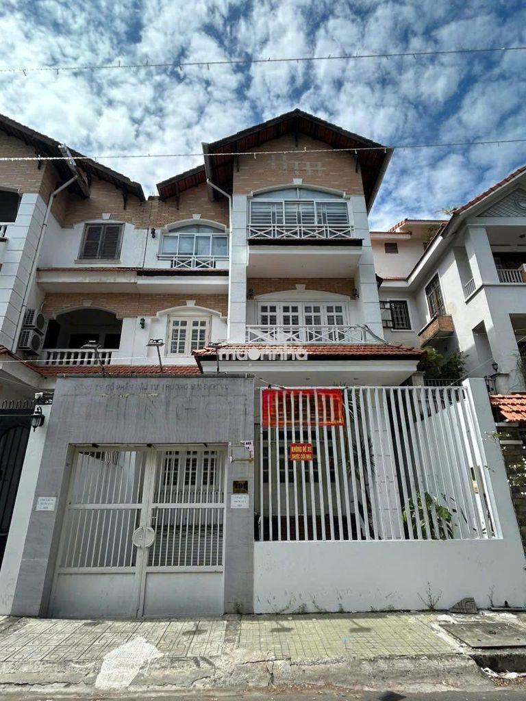 🚗 🚗 Nhà mới, rộng rãi_hxh nguyễn văn trỗi_9x20m, trệt 3 lầu