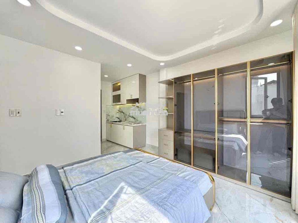 Cho thuê căn hộ dịch vụ giá rẻ full nội thất, ban công thoáng mát - 4