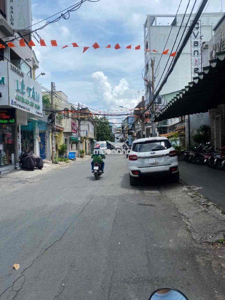 Nhà quận 11