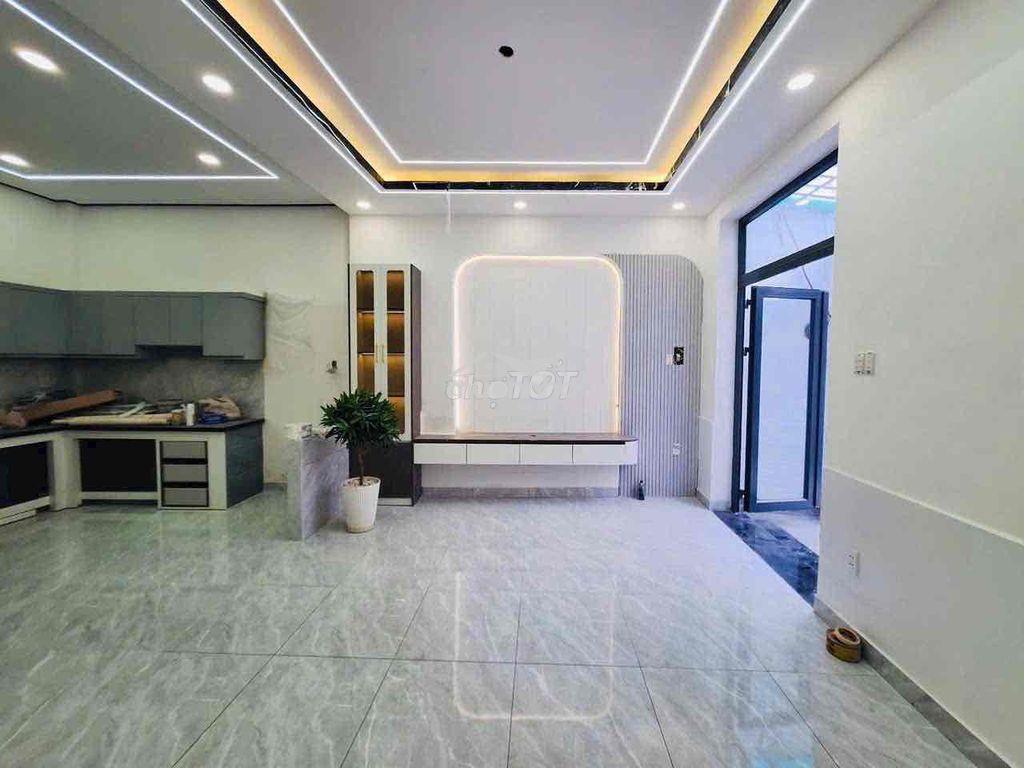 Nhà 2 lầu - hẻm thông 6m - kế bên sân banh ba thôn - 1/ tô ngọc vân - 4