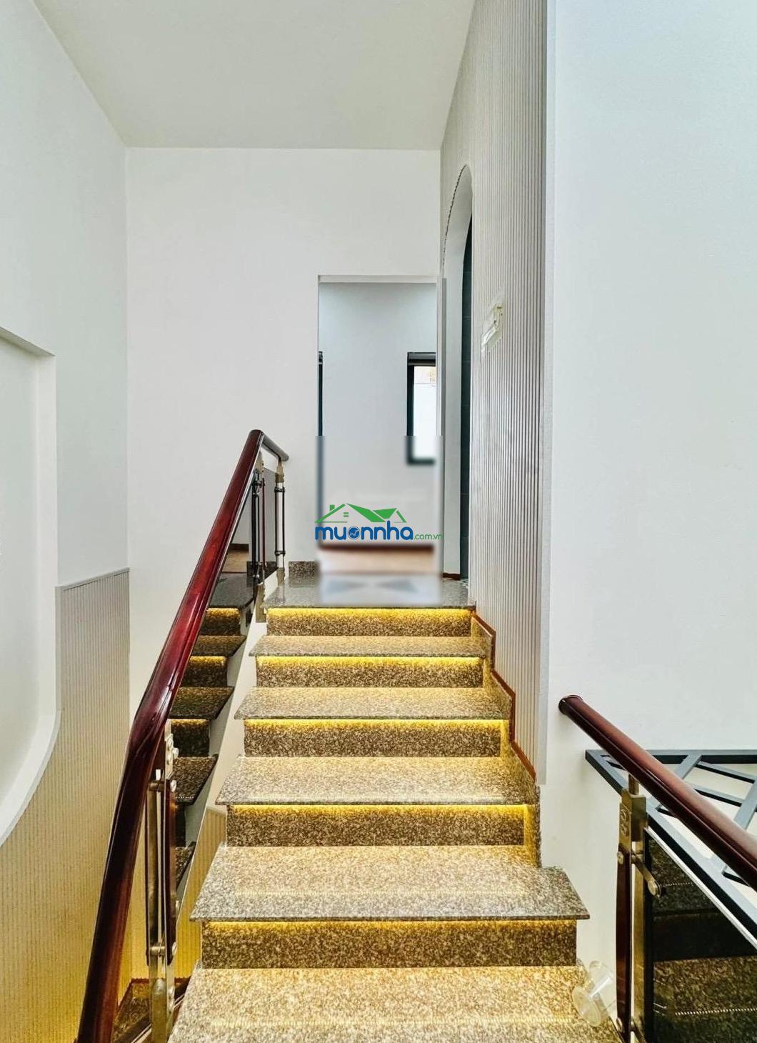 50m ra mt, hẻm 4m 1trục, xh đỗ cửa, 3 tầng kiên cố, 3pn, pthờ st. full nt - 3