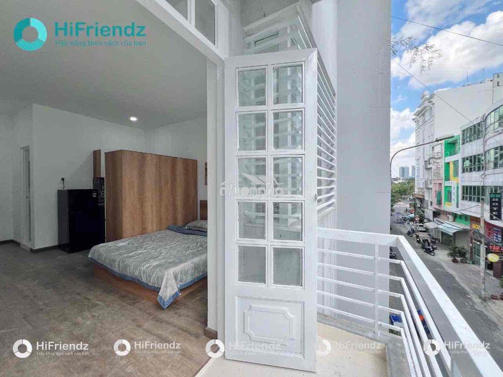 Căn hộ ban công rộng hơn 30m ngay trung tâm pn giáp quận 1 - 2